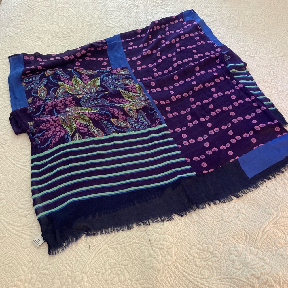 Vera Bradley Lightweight Fringe Scarf Blue Purple Pink 72x29 💜
